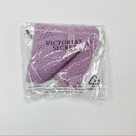Victoria’s Secret Lace Undies - Picture 5 of 7